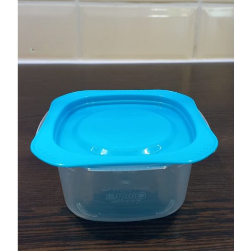VIXI 500 ml-es frissentartó edény mikróban melegíthető fedővel, ételtárolás és fagyasztás céljára.