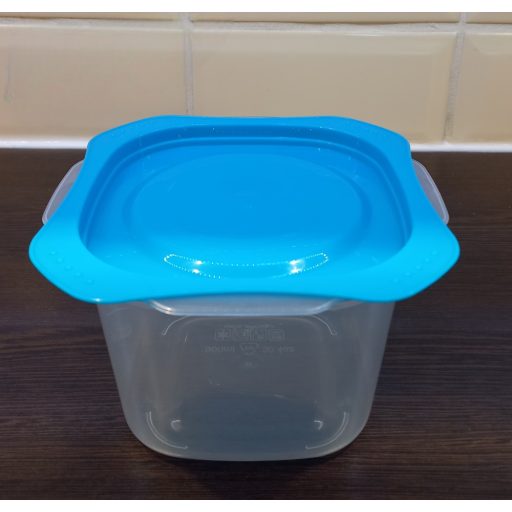 VIXI 900 ml-es frissentartó edény, ideális ételtárolásra és mikróban melegíthető.