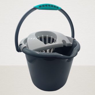 VIXI csavarókosaras felmosóvödör szürke színben, 12 literes, környezetbarát takarítószer vödör