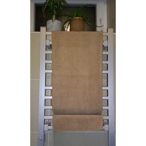 VIXI fürdőlepedő tejeskávé színben, puha és nedvszívó mikroszálas törölköző 70x140 cm-es méretben