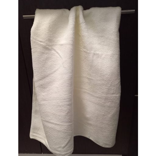 VIXI kistörölköző vanília színben, 50x80 cm-es puha és nedvszívó mikroszálas anyagból