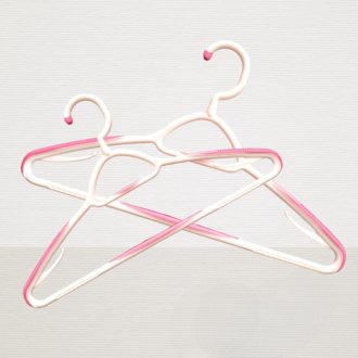 VIXI vállfa pink színben, csúszásmentes és ruhakímélő szárítás és tárolás